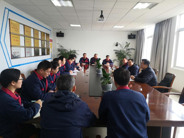 公司紀(jì)委書(shū)記到基層單位開(kāi)展工作調(diào)研 公司紀(jì)委書(shū)記到基層單位開(kāi)展工作調(diào)研