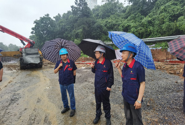 公司黨委書(shū)記檢查在建項(xiàng)目  公司黨委書(shū)記檢查在建項(xiàng)目